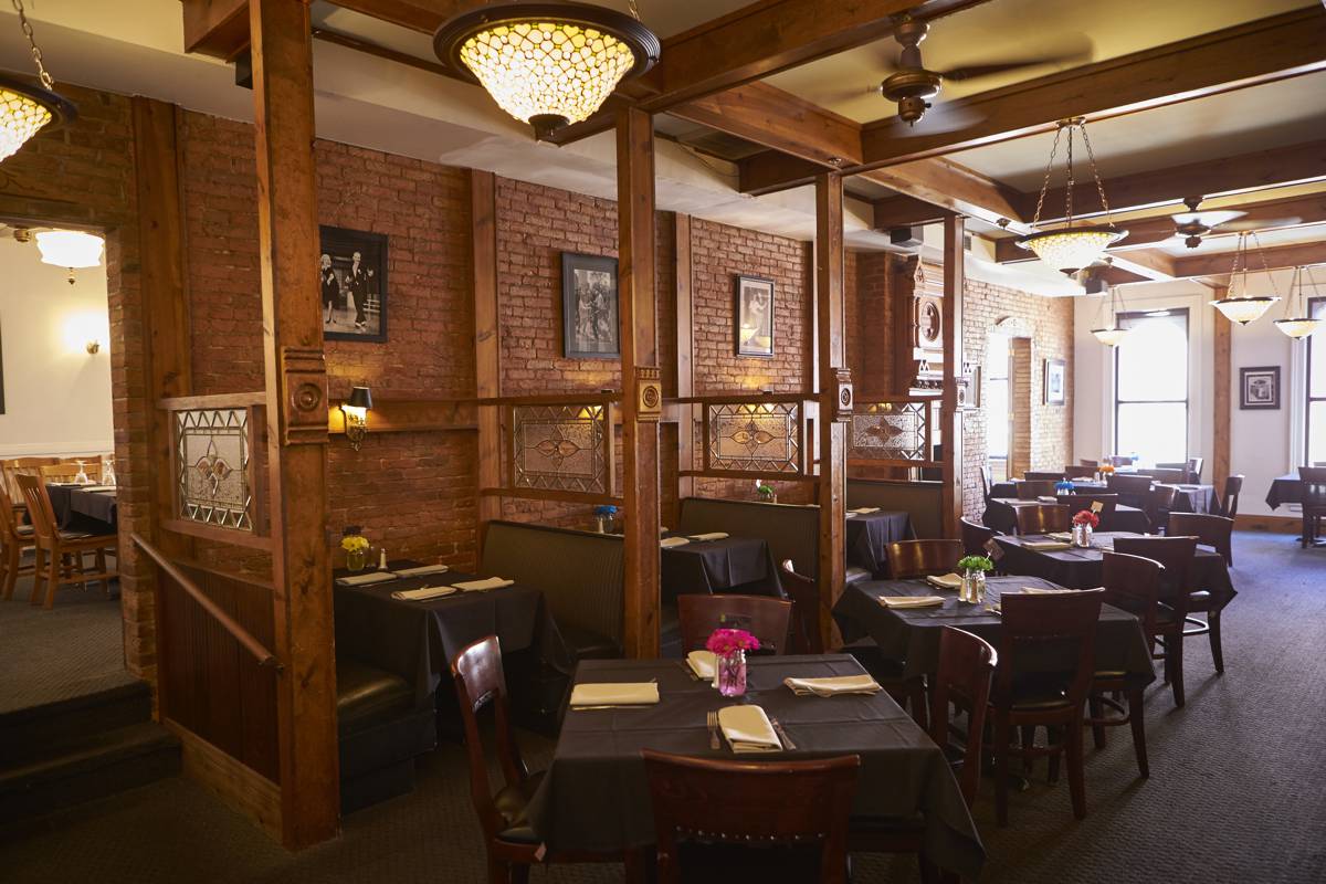 TapRoot Restaurant 170 N. MERCHANT ST. DECATUR, IL 217.330.6365